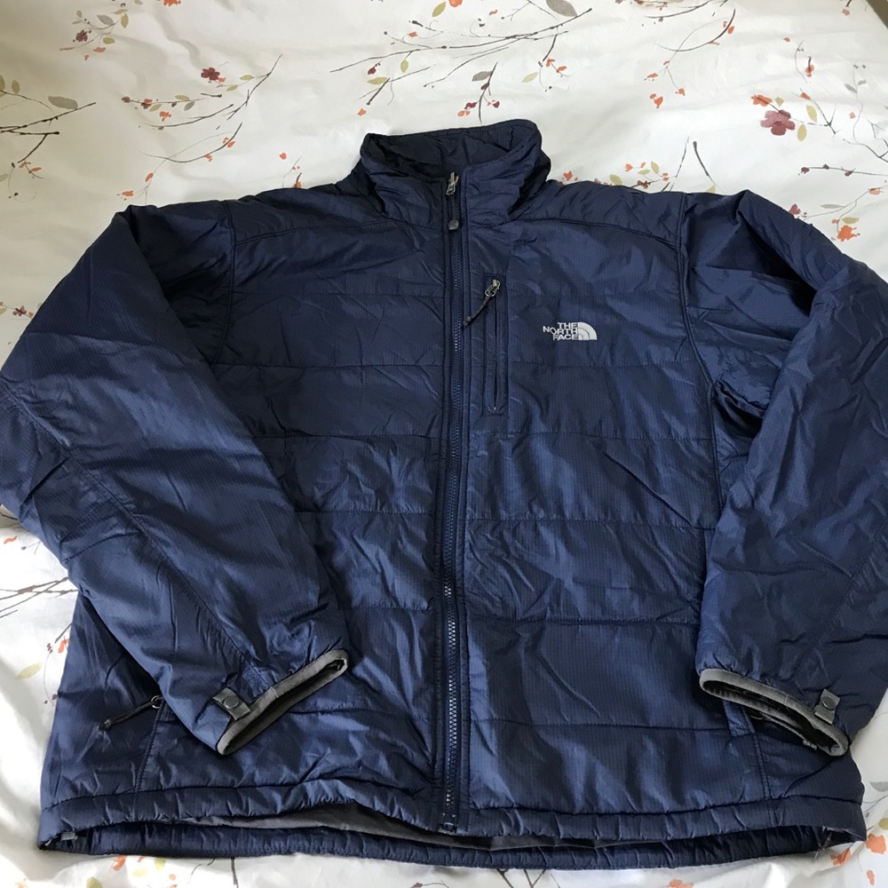 North face men’s lightweight puffy jacket